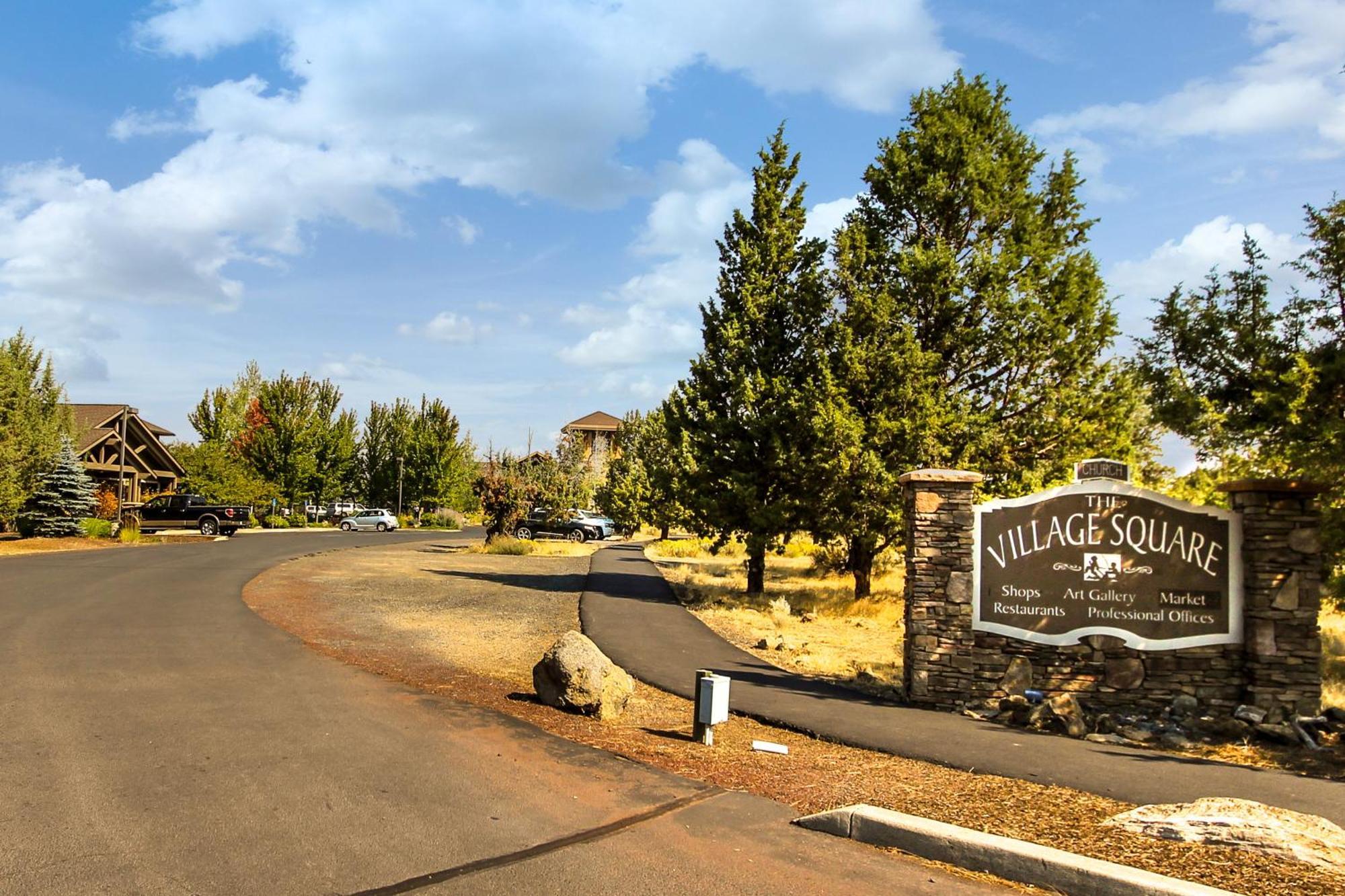Eagle Crest Elegance